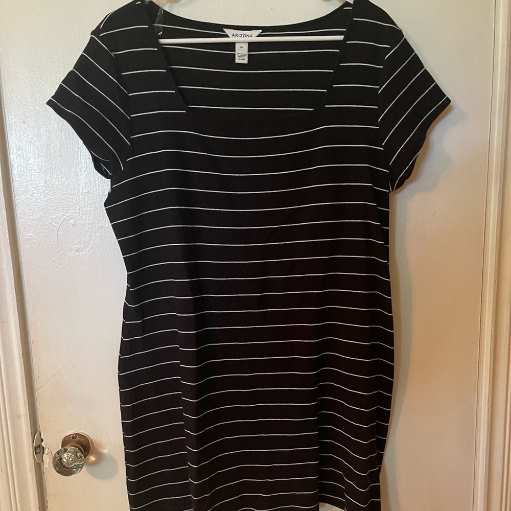Black and white dress 🖤
